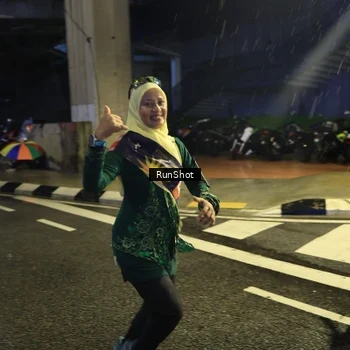 Runner Photo 7907518