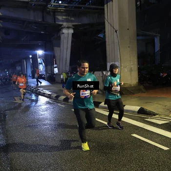 Runner Photo 7907519