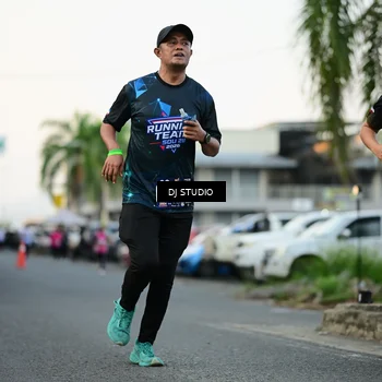 Runner Photo 7907523