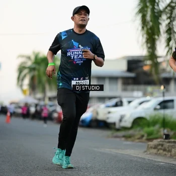 Runner Photo 7907525