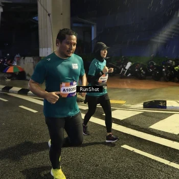 Runner Photo 7907547