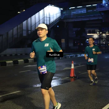 Runner Photo 7907585