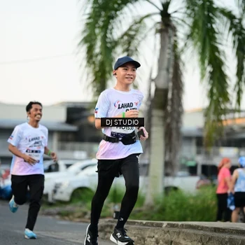 Runner Photo 7907589
