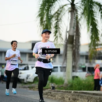 Runner Photo 7907592