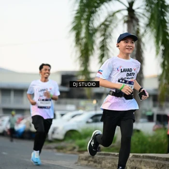 Runner Photo 7907602