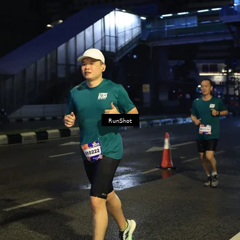 Runner Photo 7907603