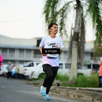 Runner Photo 7907610