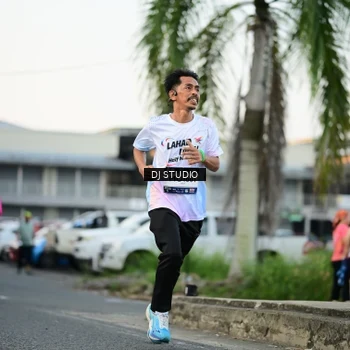 Runner Photo 7907612