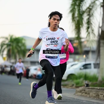 Runner Photo 7907634