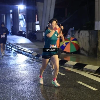 Runner Photo 7907643