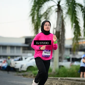 Runner Photo 7907645