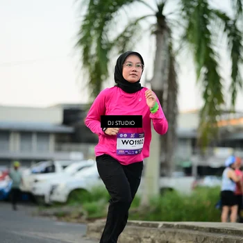 Runner Photo 7907647