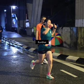 Runner Photo 7907649