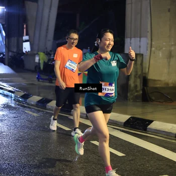 Runner Photo 7907660