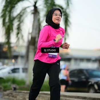 Runner Photo 7907663