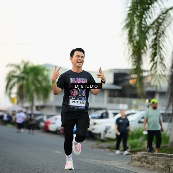 Runner Photo 7907678