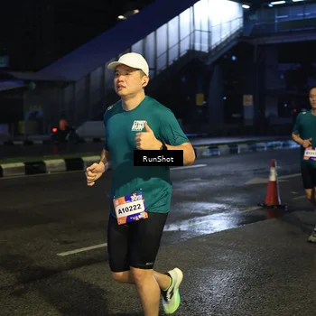 Runner Photo 7907686
