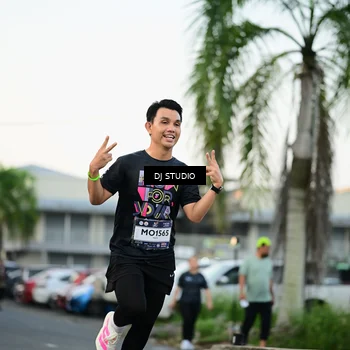 Runner Photo 7907687