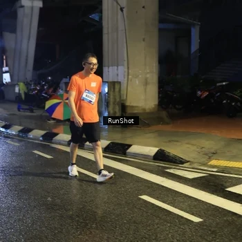 Runner Photo 7907696