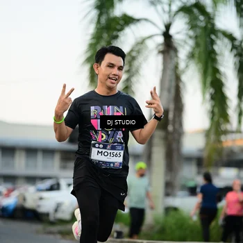 Runner Photo 7907698