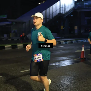 Runner Photo 7907703