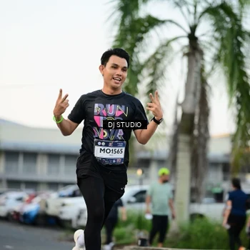 Runner Photo 7907706