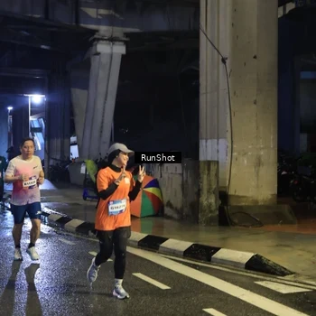 Runner Photo 7907753
