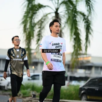 Runner Photo 7907759