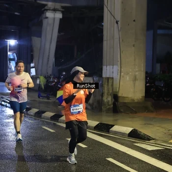 Runner Photo 7907768