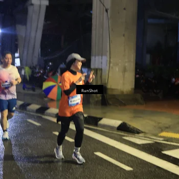 Runner Photo 7907769