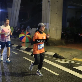Runner Photo 7907779