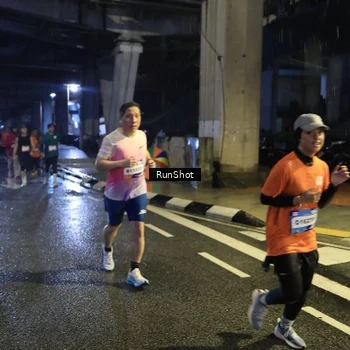 Runner Photo 7907800