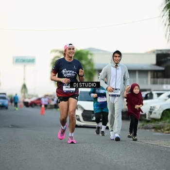 Runner Photo 7907807