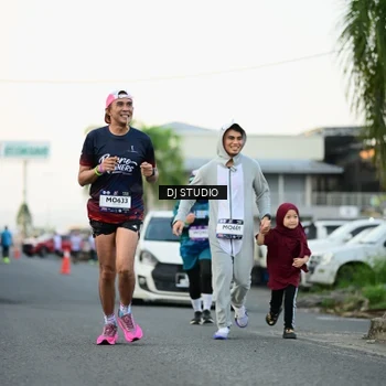 Runner Photo 7907809