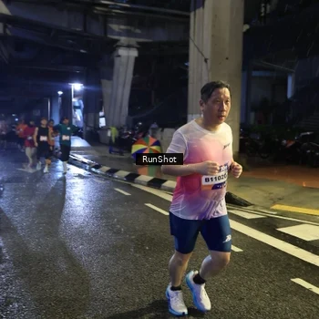 Runner Photo 7907815
