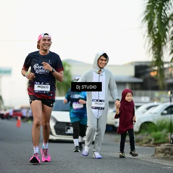 Runner Photo 7907824