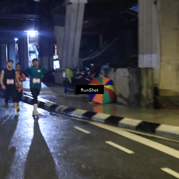 Runner Photo 7907834