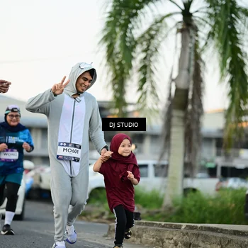 Runner Photo 7907838