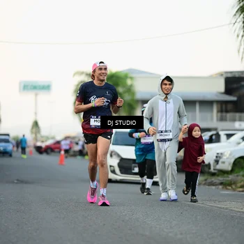 Runner Photo 7907854