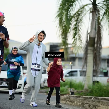 Runner Photo 7907867