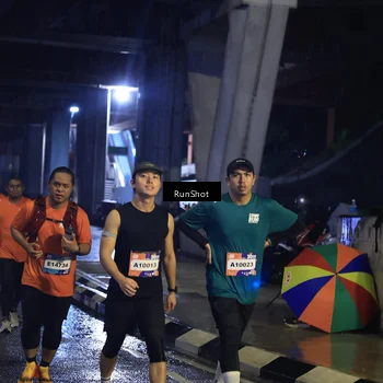 Runner Photo 7907873