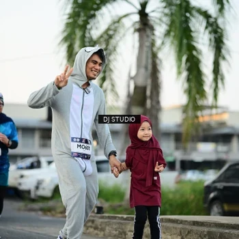 Runner Photo 7907879