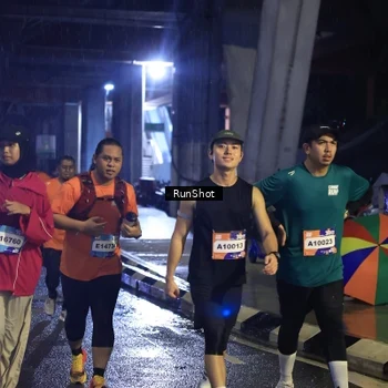 Runner Photo 7907885