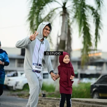 Runner Photo 7907888