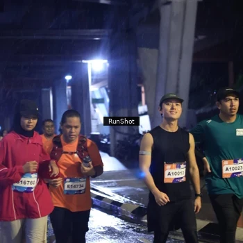 Runner Photo 7907896