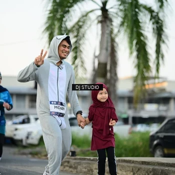 Runner Photo 7907910