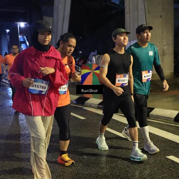 Runner Photo 7907913
