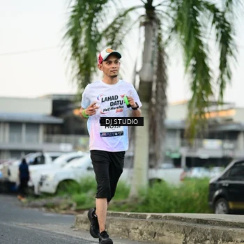 Runner Photo 7907928