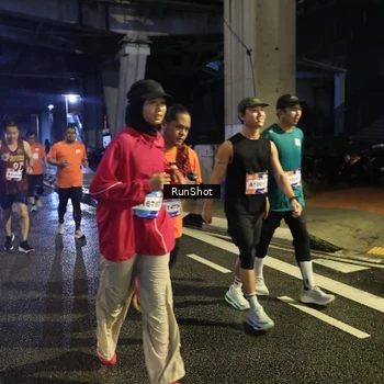 Runner Photo 7907937