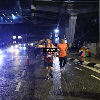 Runner Photo 7907938